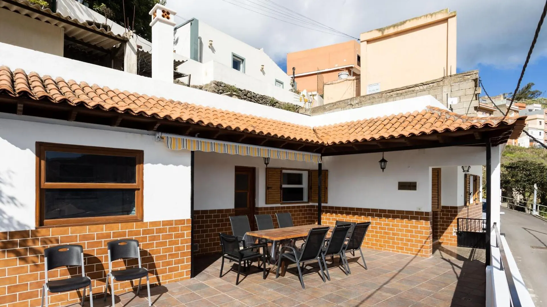 Live Tata Casa Con Jardin Y Vistas Villa La Laguna  La Laguna (Tenerife)